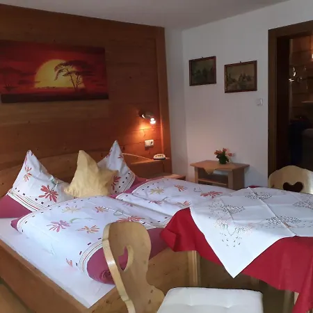 Haus Morgensonne Guest house Pettneu am Arlberg